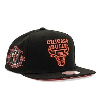 Mitchell & Ness NBA Core Vi Snapback Chicago Bulls Black HHSS6749-CBUYYPPPBLCK