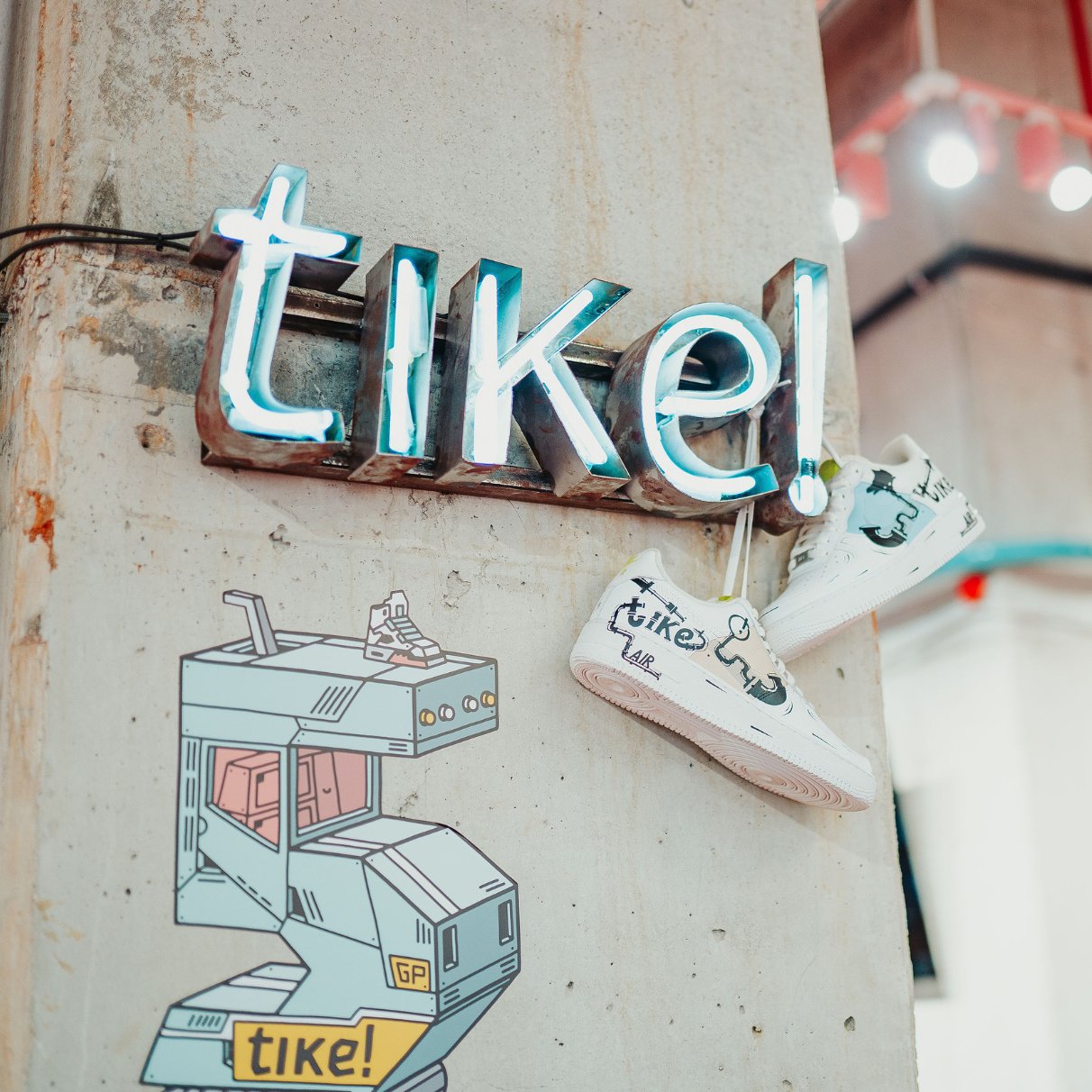 Poznaj tike! - Bukareszt - Idealne Miejsce dla Miłośników Sneakersów